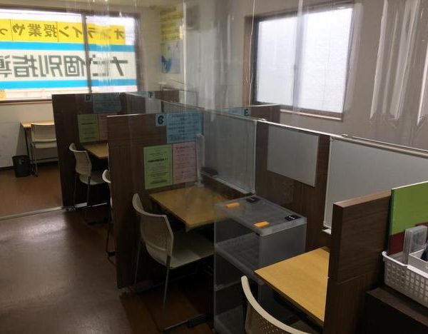 ナビ個別指導学院 高安校 の内観画像