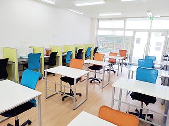 個別指導塾 学習空間 焼津小川教室 の内観画像