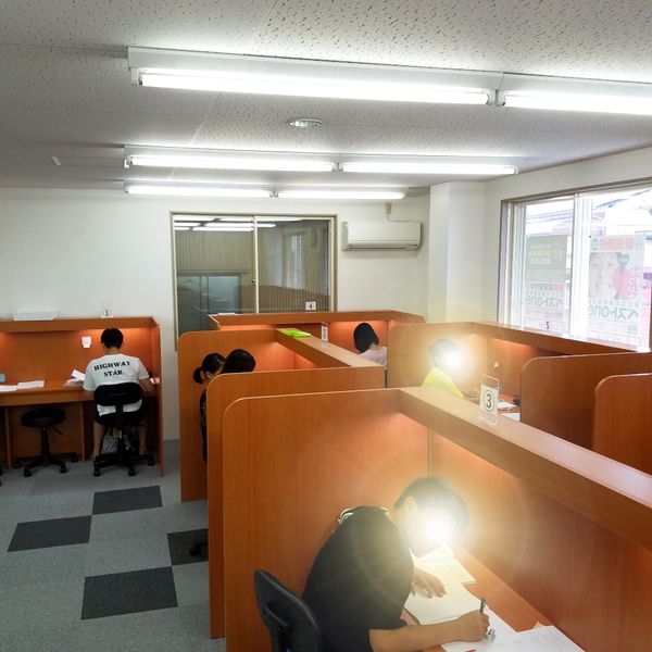 ECCの個別指導塾ベストワン 金沢松村校 の内観画像