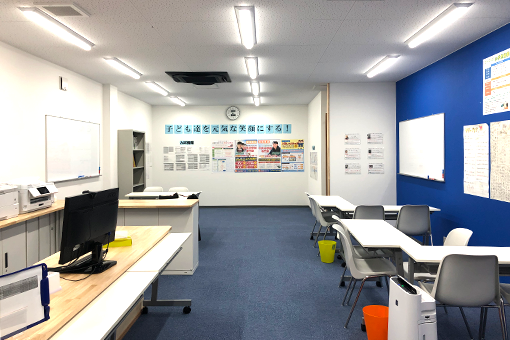 学習塾ドリーム・チーム 中央ゼミナール【中央中学校区専門】 の内観画像