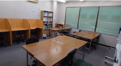 個人別指導塾フルスイング 東岸和田校 の内観画像