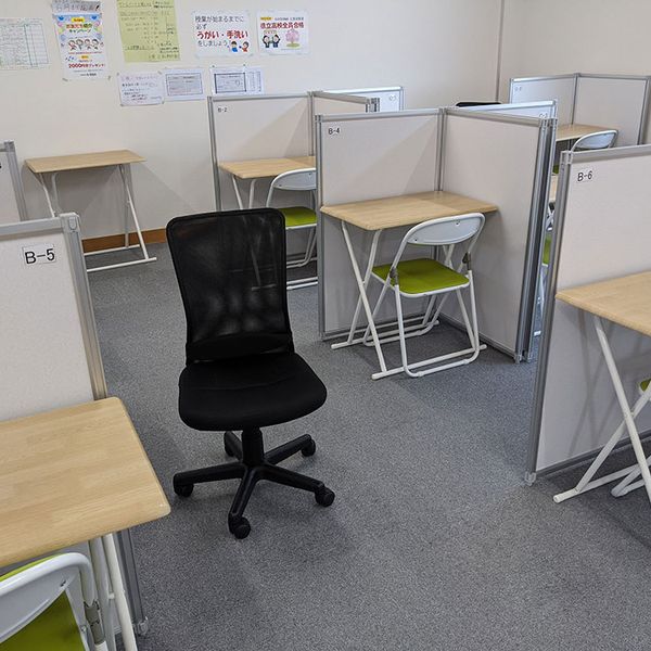 毎日個別塾 5-Days 土居田校 の内観画像