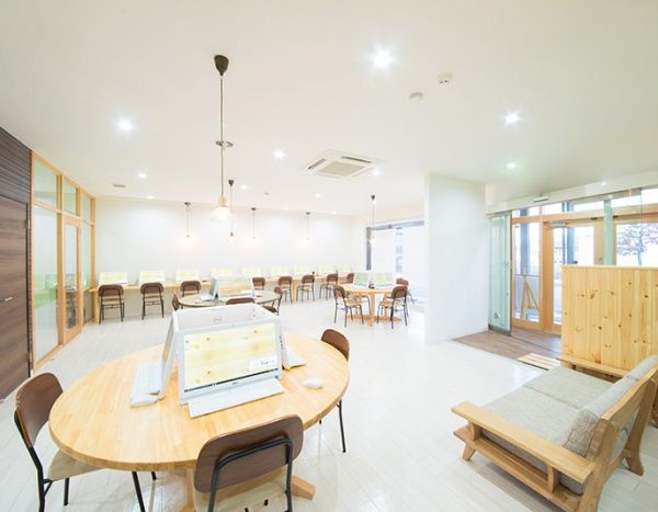 次世代型個別塾 Teams 小千谷校 の内観画像