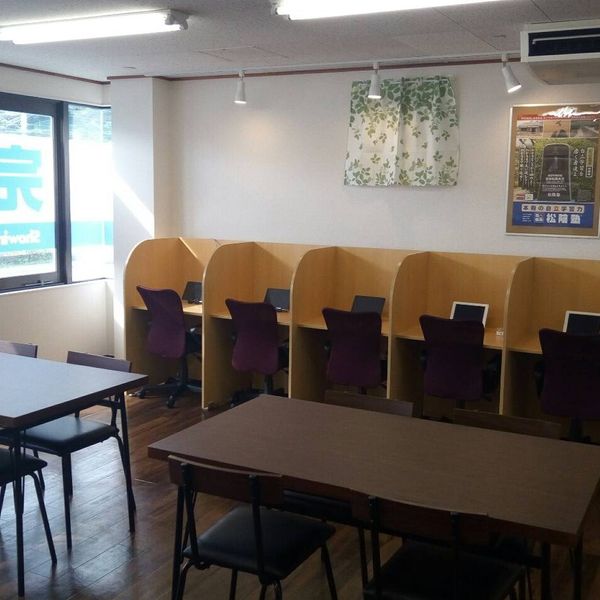 完全個別 松陰塾 佐鳴台校 の内観画像