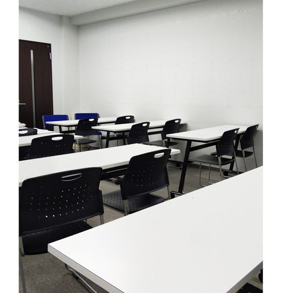 個別教室のアルファ 大通教室 の内観画像