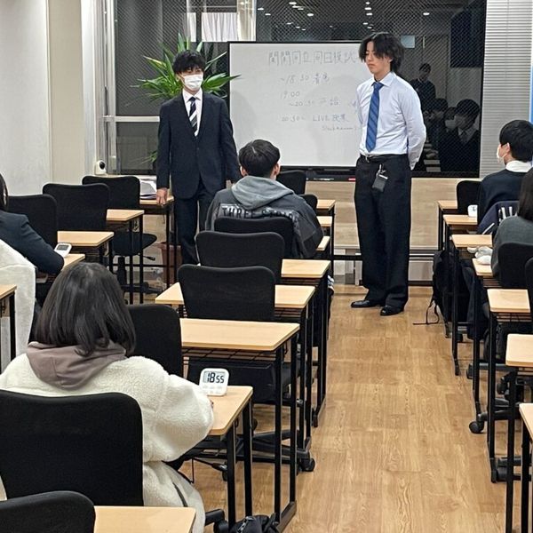 関関同立専門塾マナビズム 四条烏丸校 の内観画像