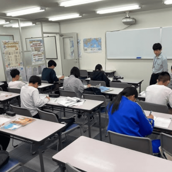 よつば塾 本校 の内観画像