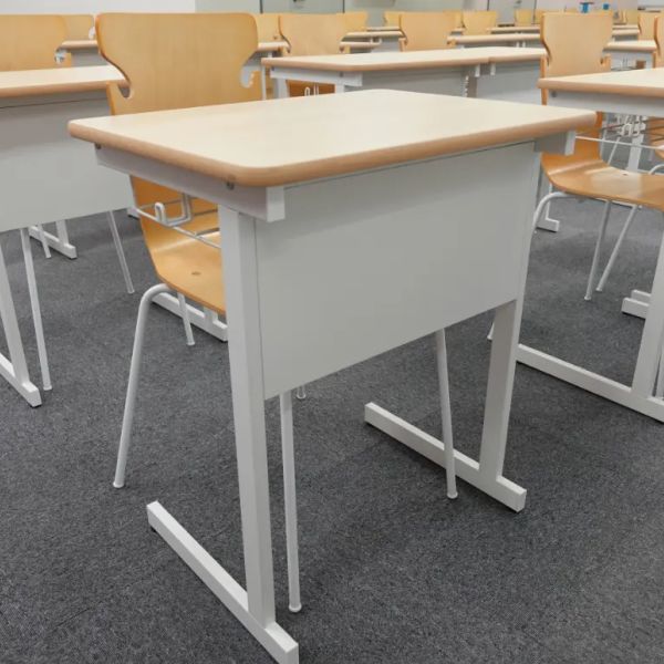 坪田塾【中学生・高校生コース】 三軒茶屋校 の内観画像