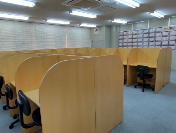 武田塾 くずは校 の内観画像