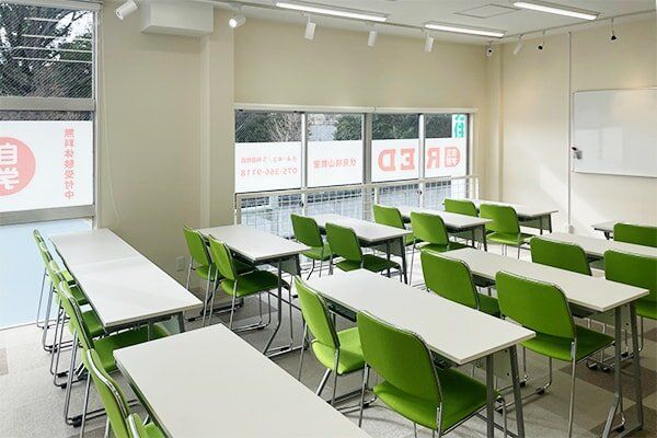 自立学習RED(レッド) 伏見桃山教室 の内観画像