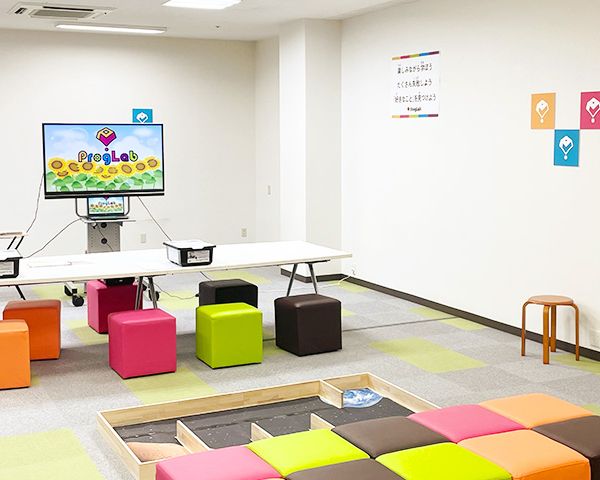 プログラボ 小牧 の内観画像