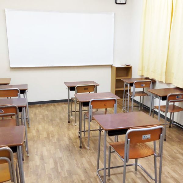 服部塾 日枝校 の内観画像