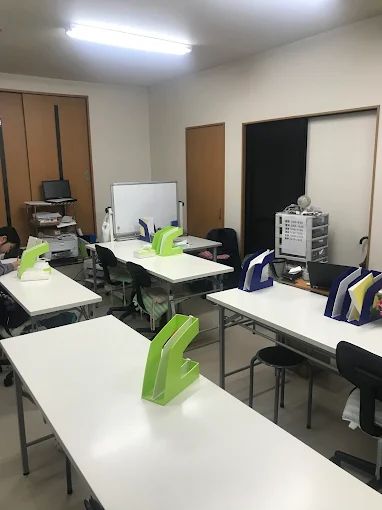 綾部学院 本校 の内観画像