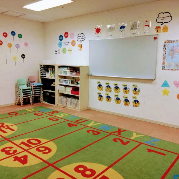 セイハ英語学院 イオン小牧 の内観画像