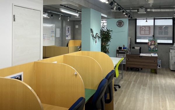 完全個別　松陰塾 鹿児島中山校 の内観画像