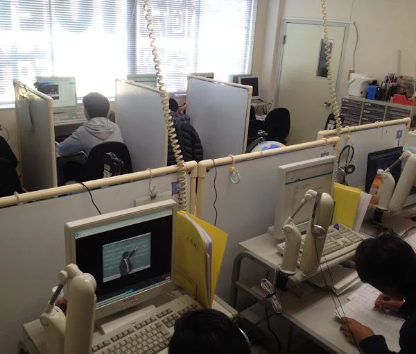 英数マスタープログラム 本校 の内観画像