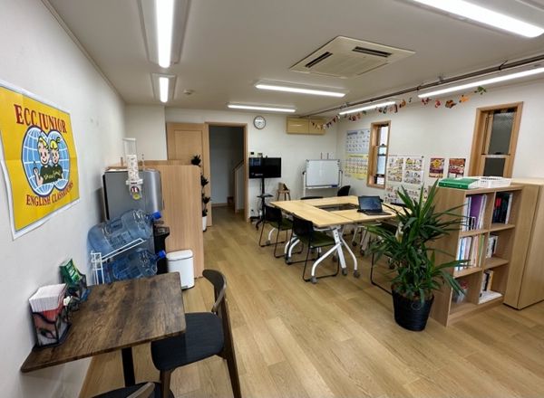 ECCの個別指導塾ベストワン 武蔵境南校 の内観画像