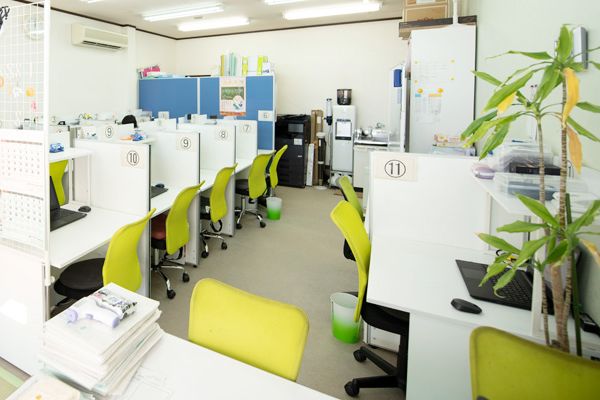 ハッピースクール 本校 の内観画像