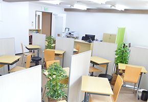 進学塾 深江学院 諏訪校 の内観画像