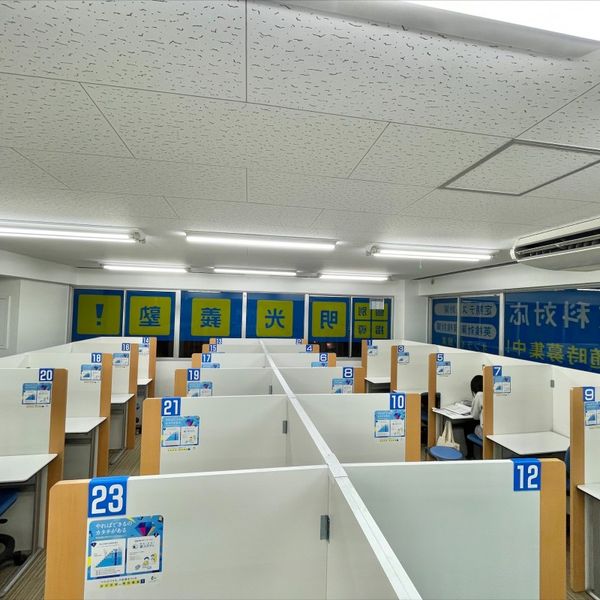 個別指導の明光義塾 大濠・六本松教室 の内観画像