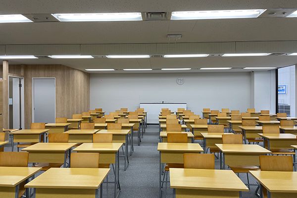 坪田塾【中学生・高校生コース】 新浦安校 の内観画像