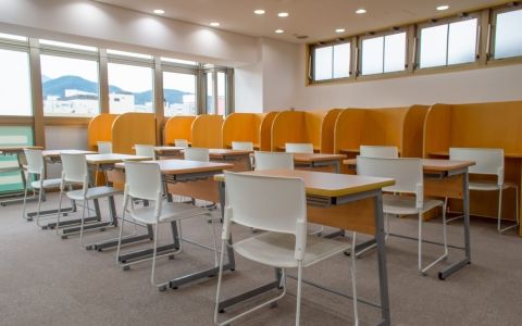 超個別指導塾まつがく 長野駅東口校 の内観画像