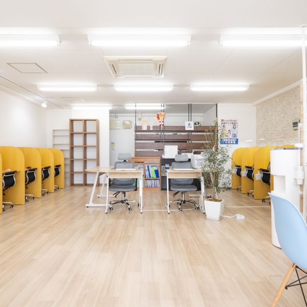 完全個別 松陰塾 健軍東校 の内観画像