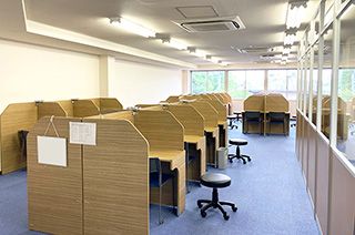 個別指導学院サクシード 中川校 の内観画像