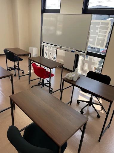 英語専門塾MICASA 本校 の内観画像