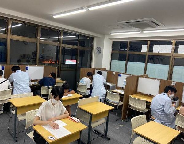 ナビ個別指導学院 宇治小倉校 の内観画像