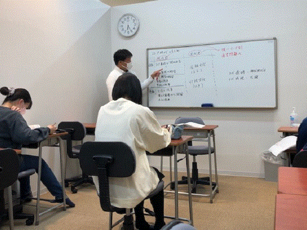 個別指導 スクールIE 宇都宮駅東口校 の内観画像