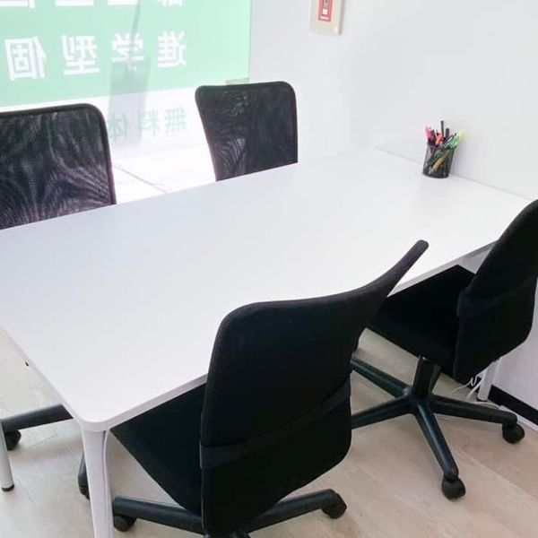 個別指導 コノ塾 西八王子校 の内観画像