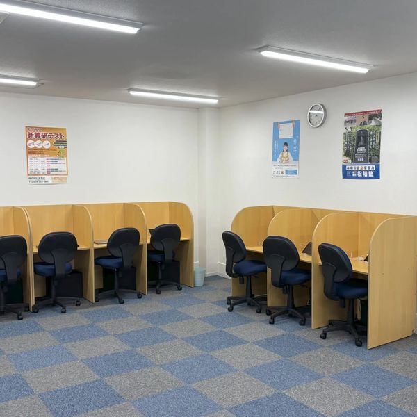 完全個別 松陰塾 茨城大学前校 の内観画像