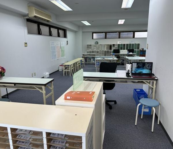 公文式 信濃町教室 の内観画像