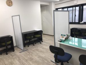 慶大アクセス 本校 の内観画像