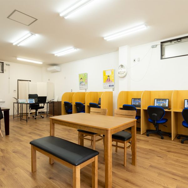 完全個別 松陰塾 前原駅前校 の内観画像
