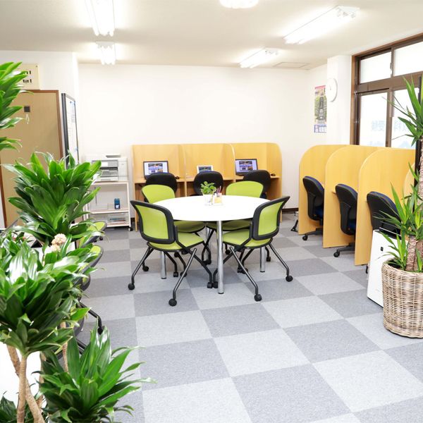 完全個別 松陰塾 大村本町校 の内観画像