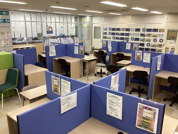 秀英予備校 山梨本部校 の内観画像