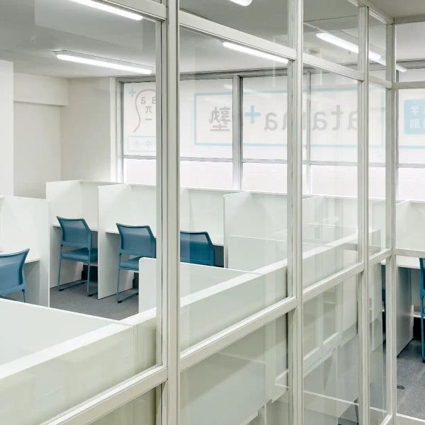 進学個別atama+塾 金町校 の内観画像