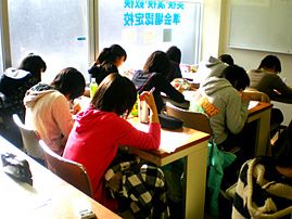 志成塾 本校 の内観画像