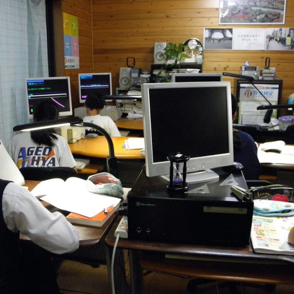 春日学習室 今泉教室 の内観画像